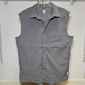 Club Ride | Gray Sleeveless Button-Up Shirt | L